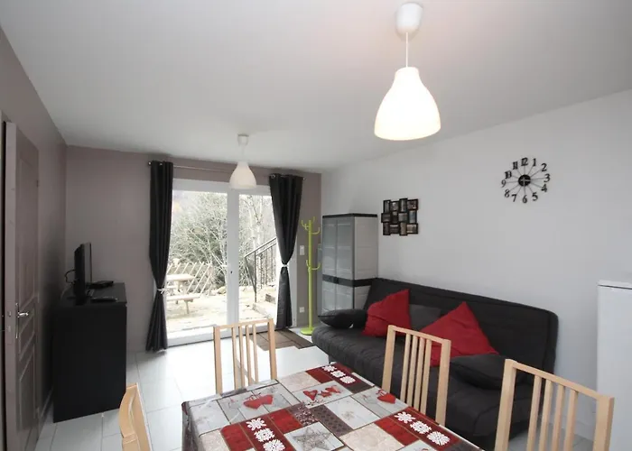 T2 Bis Avec Terrasse Ouest Et Wi-fi - Fr-1-608-70 * Le Mont-Dore