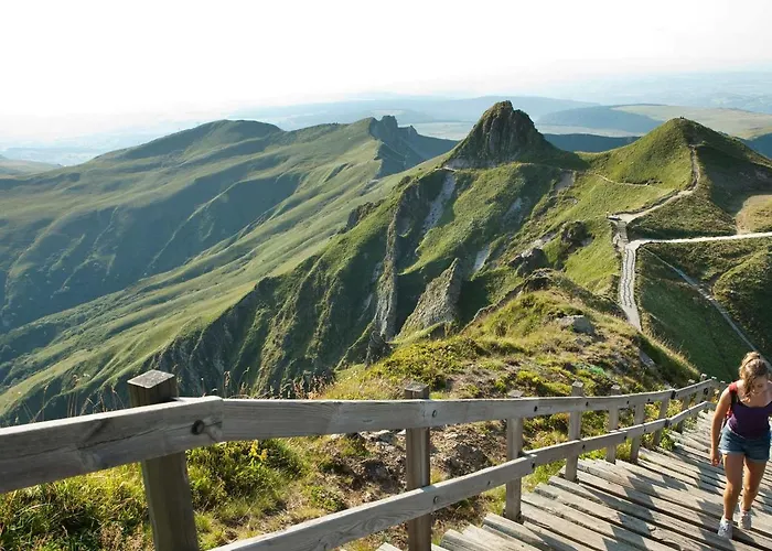 T2 Bis Avec Terrasse Ouest Et Wi-fi - Fr-1-608-70 * Le Mont-Dore